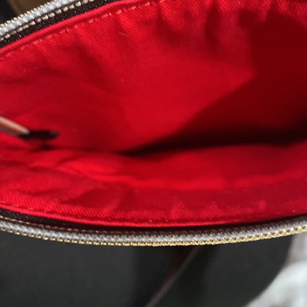 New with Tag Dooney and Bourke Crossbody Bag - Picture 3 of 4